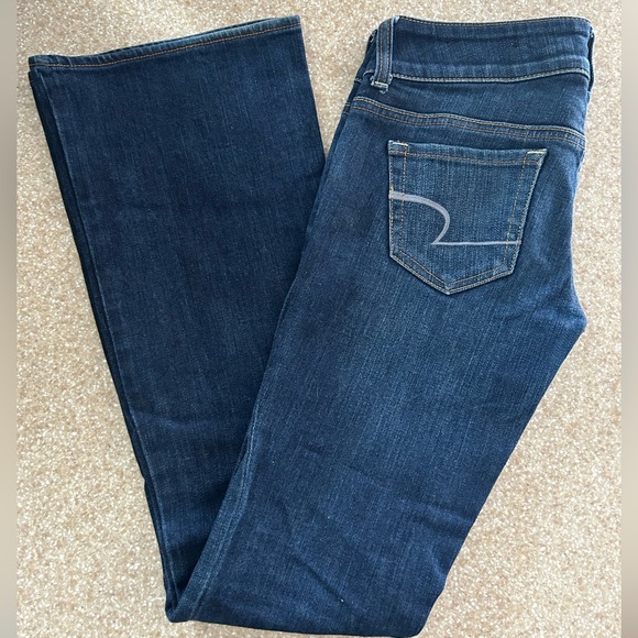 American Eagle Outfitters Denim - American Eagle Artist Flare Jeans Size 0